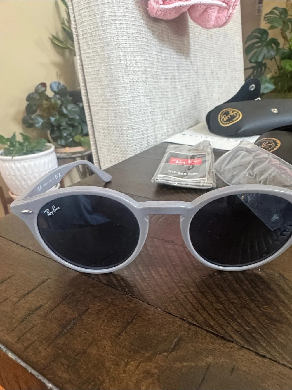 Ray ban women’s sunglasses NWTs!